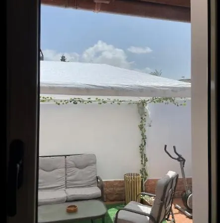 Domumng Semesterbostad Elmas